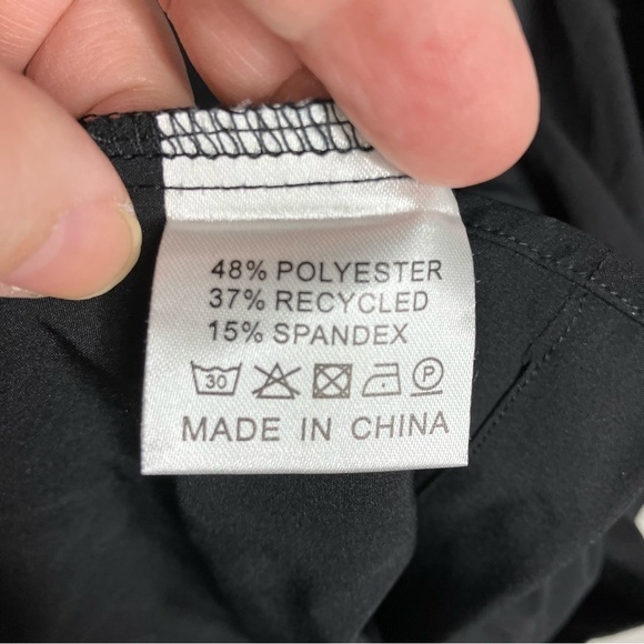 NWT & Collaro black button down shirt made from recycled material size 3X - Picture 8 of 9